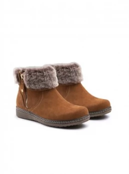 Image of Hush Puppies Tan Penny Boots - 7