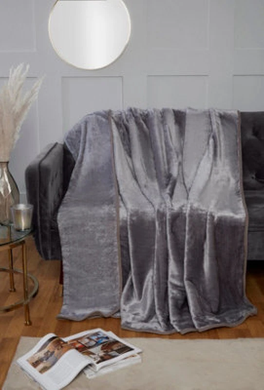 Image of Rapport Home Dyed Mink Faux Fur Polyester Soft Cosy Plain Throw (150X200) Silver