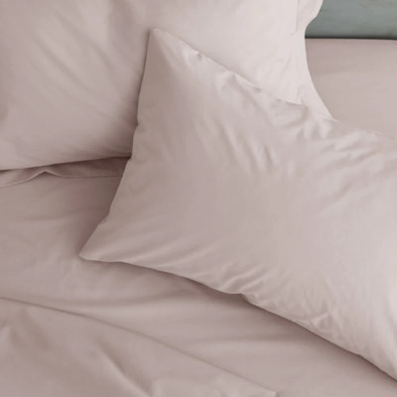 Image of Catherine Lansfield Catherine Lansfield 'Easy Iron Percale' Standard Pillowcase Pair in Pink Size: Standard Pillow Case Pink Standard Pillow Case Un