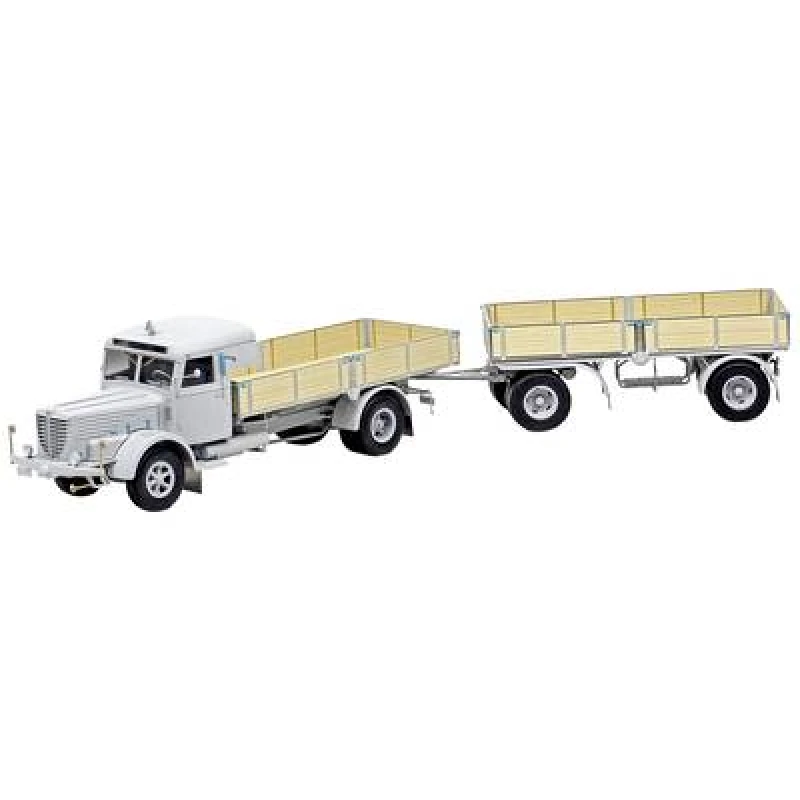 Image of Revell Revell 07580 Buessing 8000 S 13 mit Trailer HGV assembly kit 1:24 07580