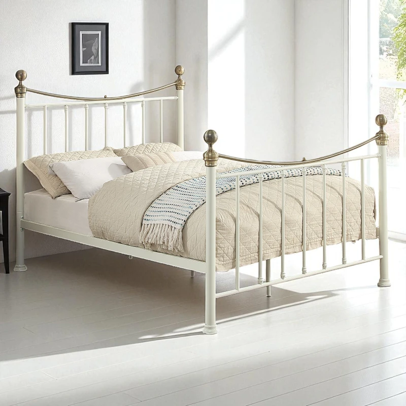 Image of OAT Home Hampstead Traditional Style Metal Bed Frame in White Size: Small Double White Unisex Small Double