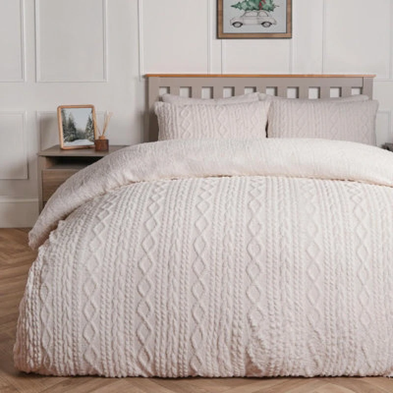 Image of OHS OHS Cable Knit Fleece Duvet Cover Set Warm Reversible Bedding in Natural Size: King Natural King Unisex 5027434222407