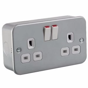 Image of KnightsBridge 13A 2G Twin 230V Metal Clad UK 3 Switched Electric Wall Socket
