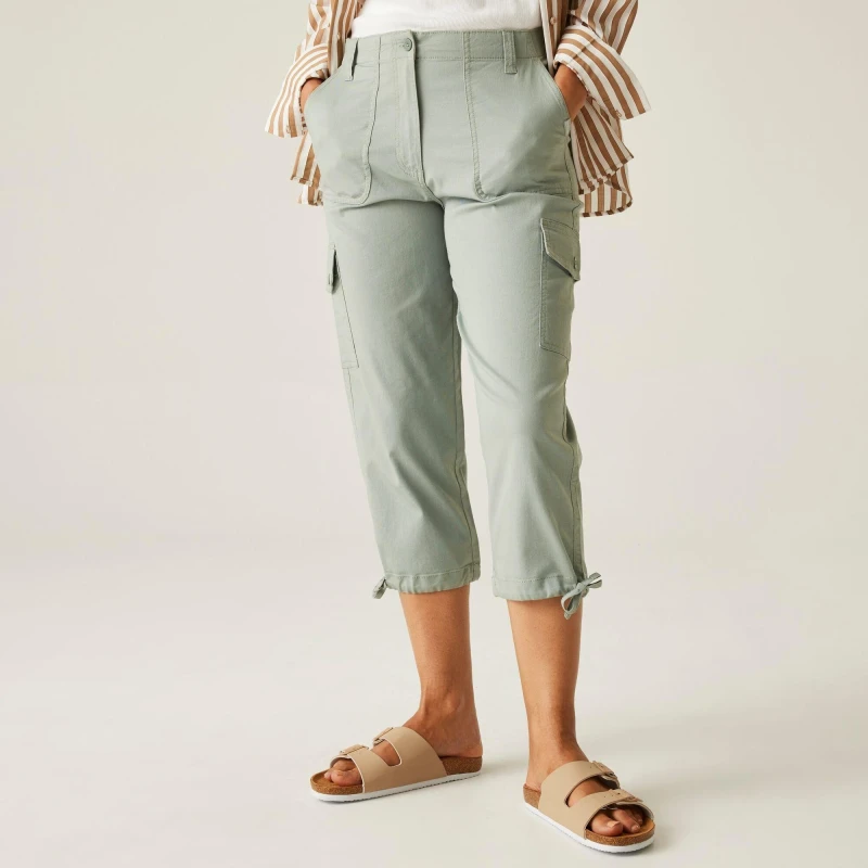 Image of Womens Trousers Regatta Shorebella Capri Vert Female 42