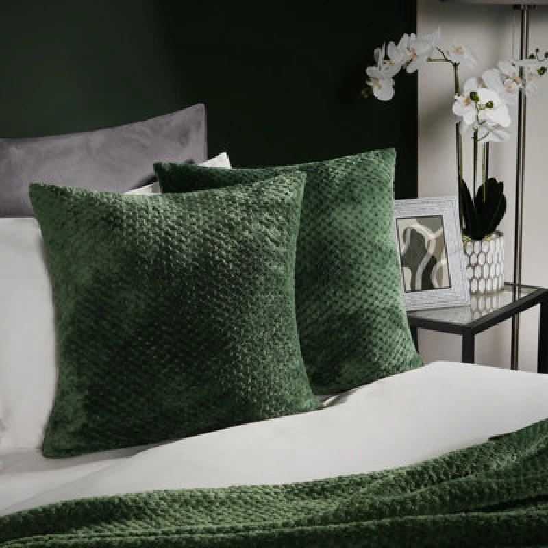 Image of OHS OHS 2 Pack of Waffle Fleece Square Cushion Covers in Dark Green Size: 45cm x 45cm Dark Green 45cm x 45cm Unisex 5027434155866