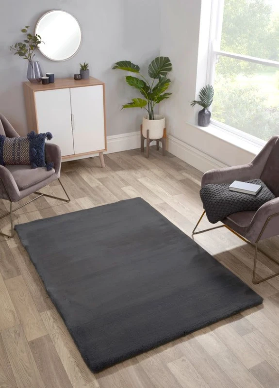 Image of The Linen Consultancy The Linen Consultancy TLC 5 Star Hotel Concept Luxury Faux Fur Charcoal Rug Size: 80cm x 150cm Charcoal 80cm x 150cm Unisex 50