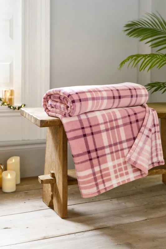 Image of Deyongs Deyongs Snuggle Check Throw Blanket 140x180cm - Super Soft Coral Fleece - Printed Plaid Design in Pink Size: 140cm x 180cm Pink 140cm x 180c