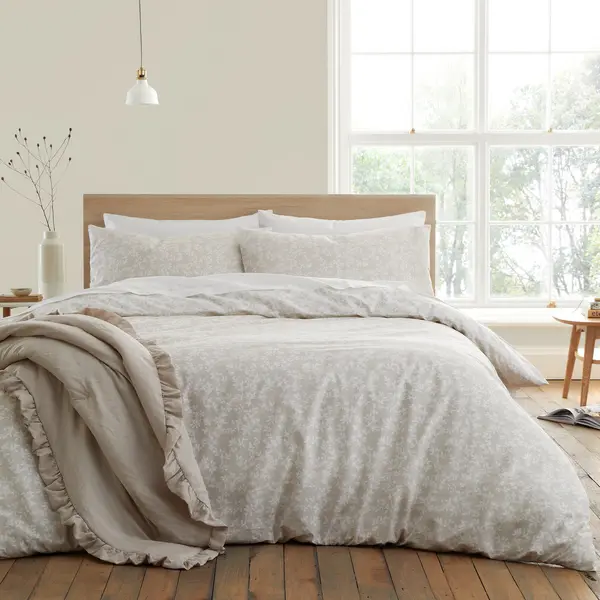 Image of Bianca Bianca Shadow Leaves Duvet Set Natural SINGLE PO51604