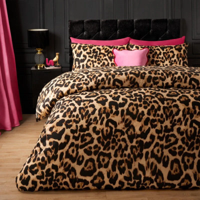 Image of OHS OHS Leopard Duvet Cover Bedding Set Animal Quilt Soft Pillowcase in Natural Size: Double Natural Double Unisex 5027434203444