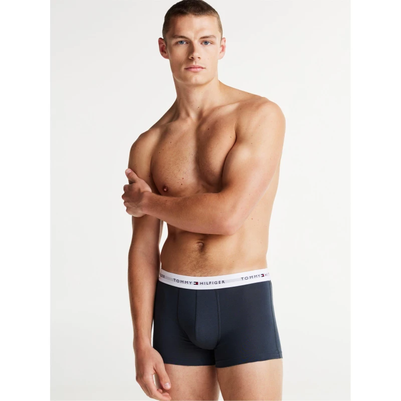 Image of Tommy Hilfiger 3 Pack Signature Cotton Essentials Trunks Vibrant Indigo/Vessel Blue/Denim M