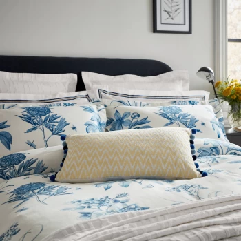 Image of Sanderson Etchings & Roses Double Duvet Cover, China Blue