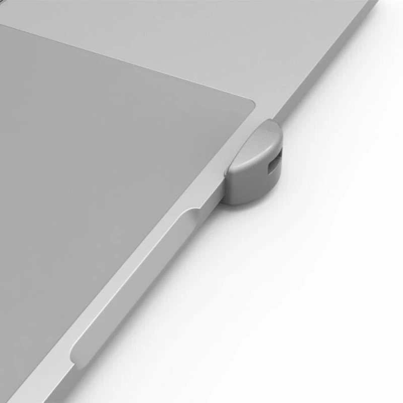 Image of Universal MacBook Pro Ledge