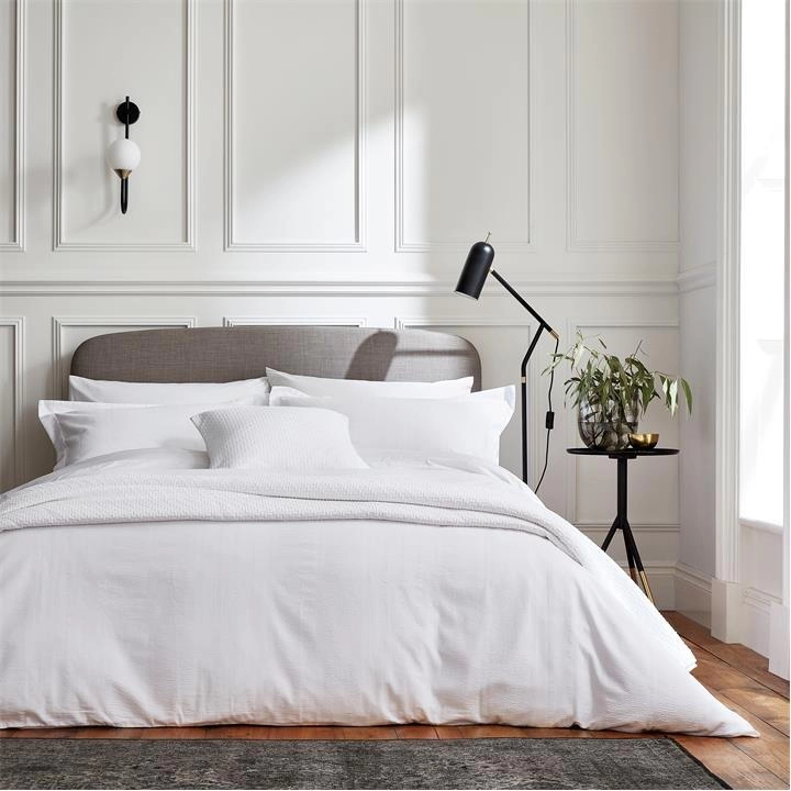 Image of Bedeck of Belfast White Cotton Sateen 300 Thread Count Fine Linens 'Tenno' Duvet Cover - double
