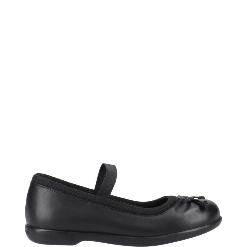 Image of Hush Puppies Betty Junior Shoe Black female 2 (34)
