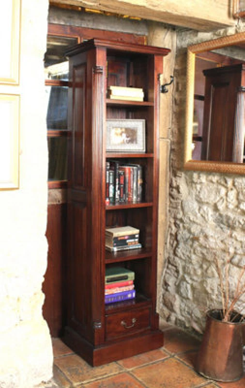 Image of Baumhaus La Roque Narrow Alcove Bookcase