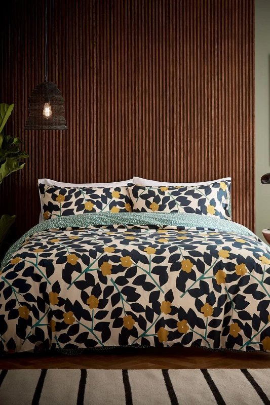 Image of Helena Springfield Helena Springfield 'Linnea' Cotton Duvet Cover Set Size: Double Multi Double Unisex 5016709712477