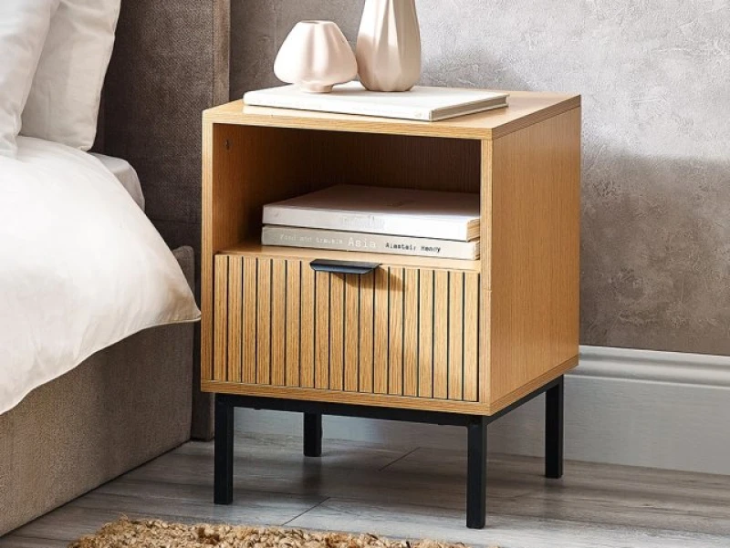 Image of Julian Bowen Sia Oak 1 Drawer Bedside Table