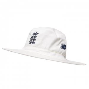Image of New Balance Balance Unisex England Bucket Hat - Angora