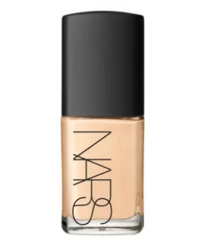 Image of NARS Sheer Glow Foundation Vienna