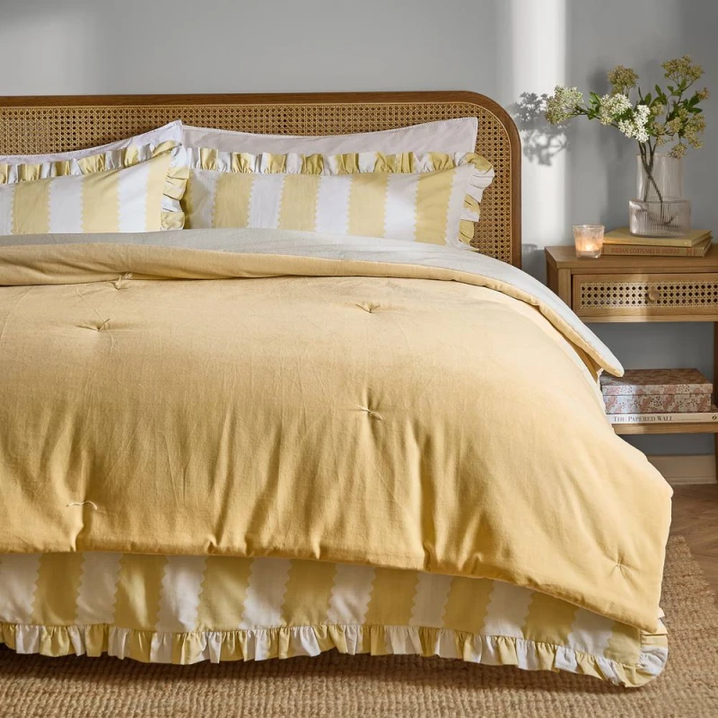 Image of Wylder Edie 100% Cotton Velvet Bedspread in Yellow Yellow Unisex