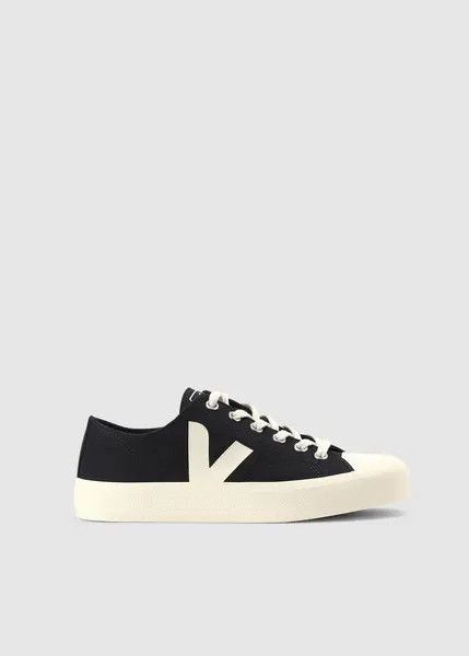 Image of Veja Womens Wata ii Canvas Trainers In Black Pierre
