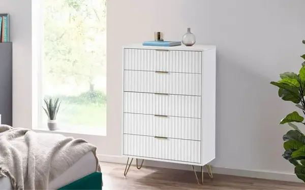 Image of Julian Bowen Murano Matte White 5 Drawer Chest of Drawers