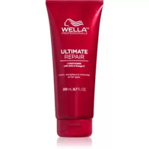 Image of Wella Professionals Ultimate Repair Conditioner moisturising conditioner for damaged and colour-treated hair 200ml