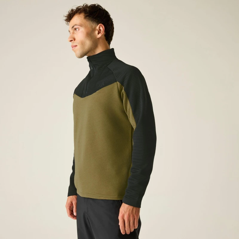 Image of Dare 2b Dare 2b Men Dignify Core Stretch Odour Elimination Insulating Midlayer in Jet Black Size: X-Small Jet Black XS Male 5063516215561