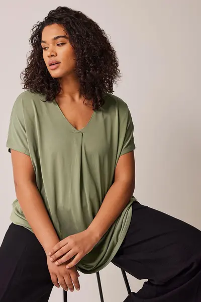 Image of Evans Pleat Front Jersey Top Green