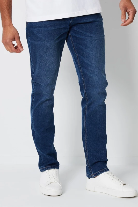 Image of Threadbare Threadbare Men 'Islington' Slim Fit Jeans With Stretch in Blue Size: 32R Blue 32R Male 7625914306791