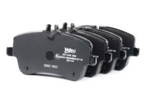Image of VALEO Brake pad set 301448 Brake pads,Brake pad set, disc brake MERCEDES-BENZ,C-Klasse Limousine (W203),C-Klasse T-modell (S203),CLK (C209)