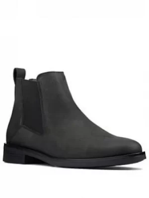 Image of Clarks Memi Top Chelsea Ankle Boots