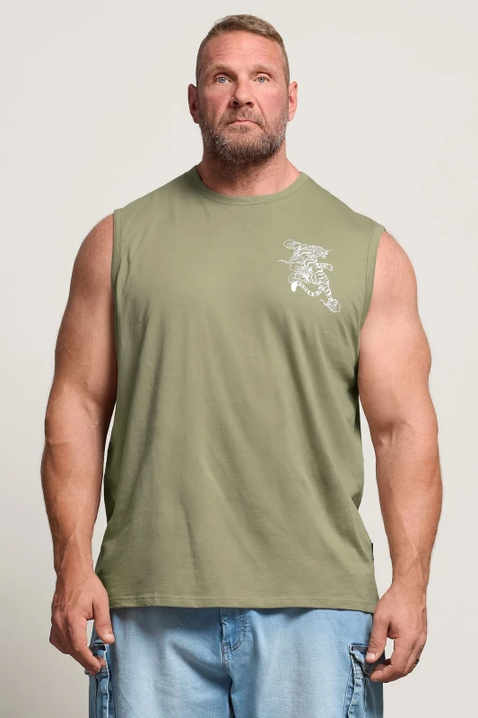 Image of BadRhino BadRhino Men Tiger Graphic Vest Top in Green Size: 4X-Large Green 4XL Male 5063589473783