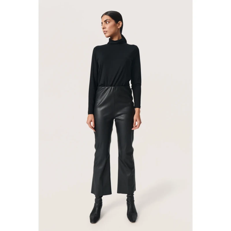 Image of Soaked in Luxury Womens Trousers Soaked in Luxury Kaylee PU Kickflare Noir Female S