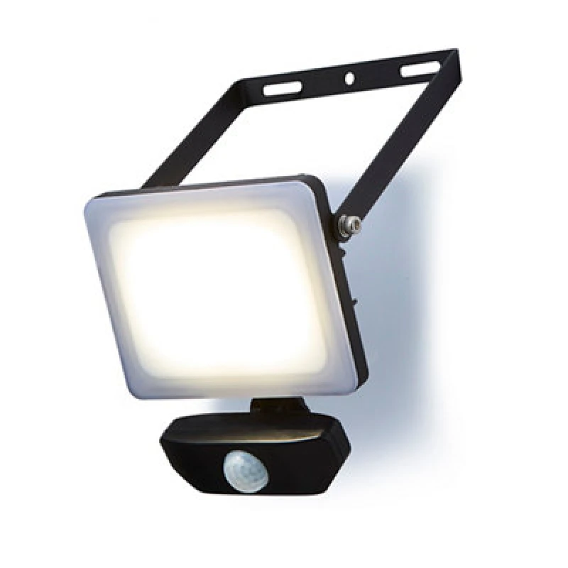 Image of Stanley Ik10 Black Mains-Powered Cool Daylight Outdoor LED Pir Floodlight 3300Lm