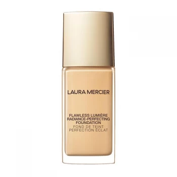 Image of Laura Mercier Lumiere Foundation - macadamia