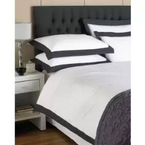 Image of Riva Home Harvard Duvet Set (Double) (Navy) - Navy