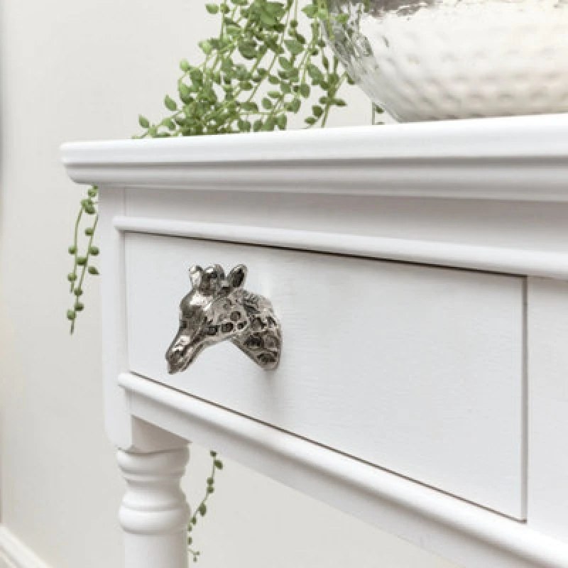 Image of Melody Maison Silver Giraffe Drawer Knob Silver