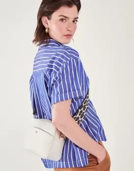 Image of Accessorize Womens Leopard Webbing Strap Camera Bag, Size: 16x22cm