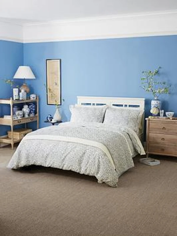 Image of Morris & Co 'Willow Bough' Cotton Percale Duvet Cover Set Size: King Multicolor Unisex King