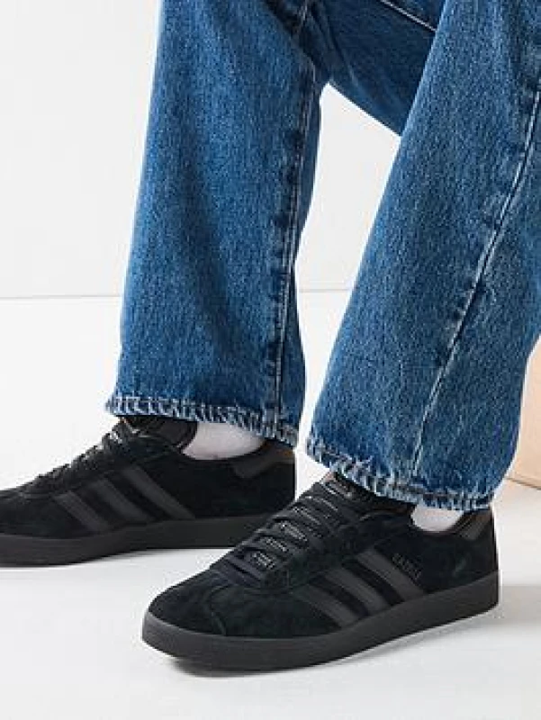 Image of (10) Adidas Gazelle CQ2809 Mens Black sneakers