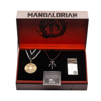 Image of Star Wars The Mandalorian Premium Replica Box Set - Zavvi EU Exclusive