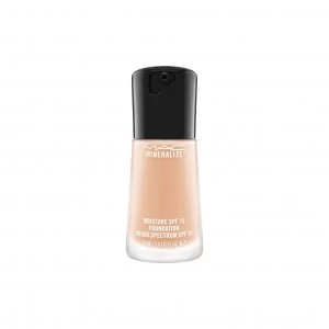 Image of MAC Mineralize Moisture SPF15 Foundation Nw18