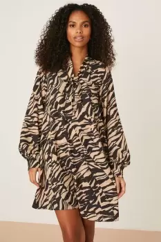 Image of Tie Neck Shift Dress