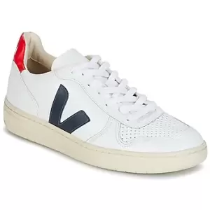 Image of Veja V-10 mens Shoes Trainers in White,8,9,9.5,10.5,11