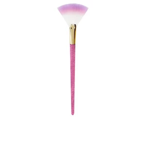 Image of Real Techniques - Brush Crush V1 Sm 304 Fan