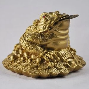 Image of Money Toad Gold With Coin Ornament 10cm
