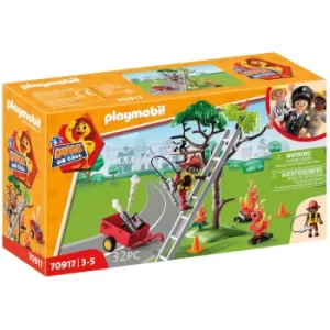 Image of Playmobil D.O.C.- Fire Rescue Action: Cat Rescue (70917)