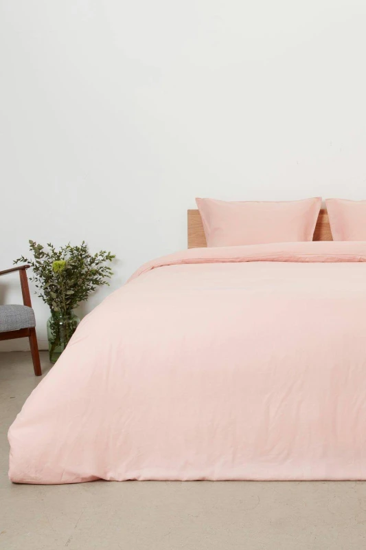 Image of Panda London Bamboo & French Linen Complete Bedding Set in Dusty Pink Size: Super King Dusty Pink Unisex Super King