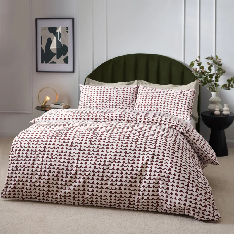 Image of Hoem Avery Abstract Cotton Rich Duvet Set Chestnut Red unisex Super King